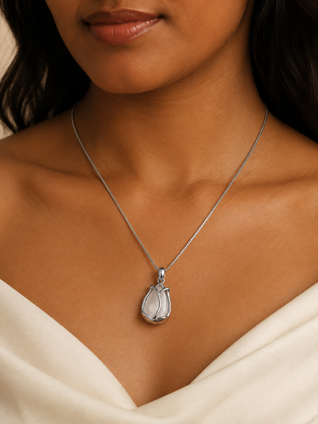 Silver Bloom Tulip Necklace
