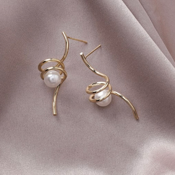 Girls In Pearls Earrings